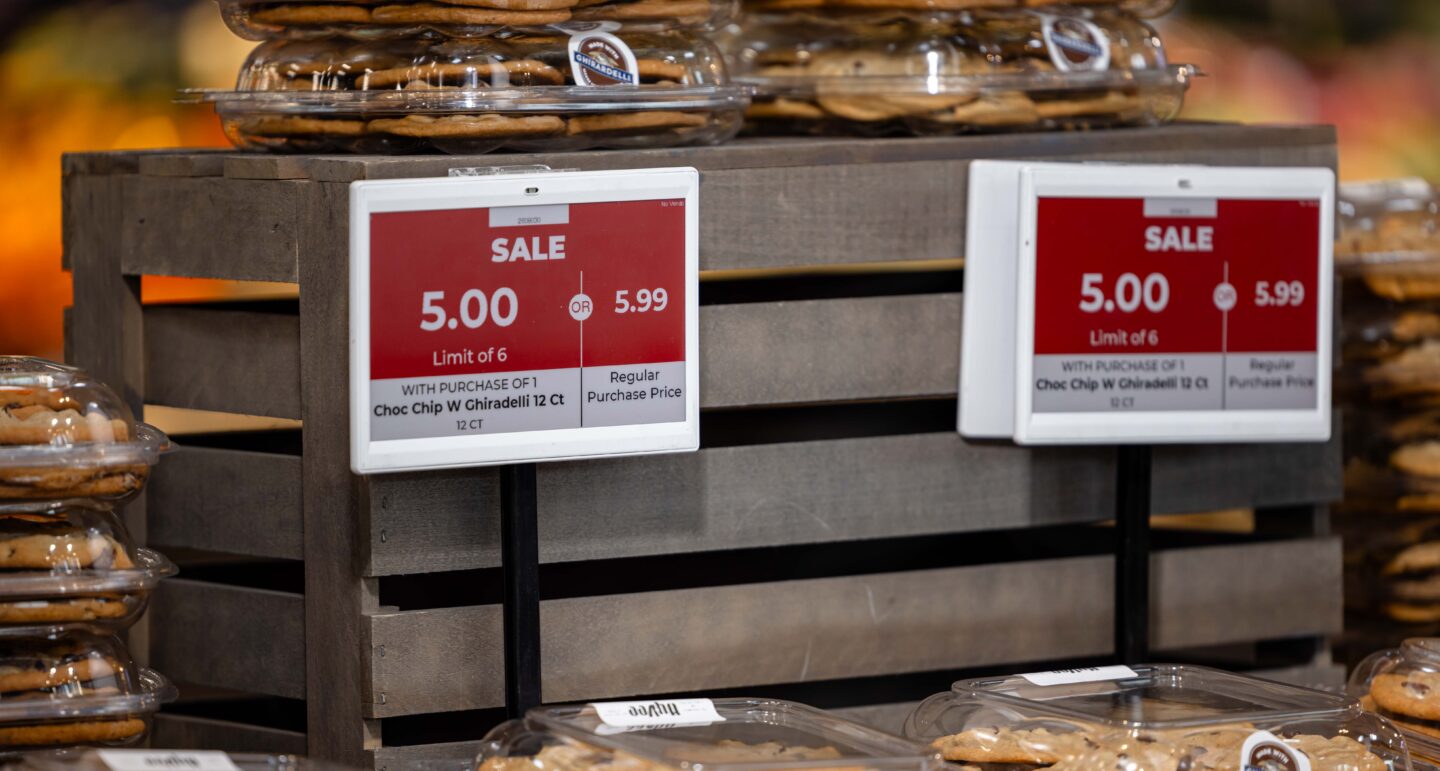 HyVee electronic shelf label display